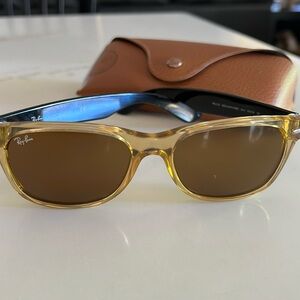 Ray-Ban women’s Wayfarer Sunglasses